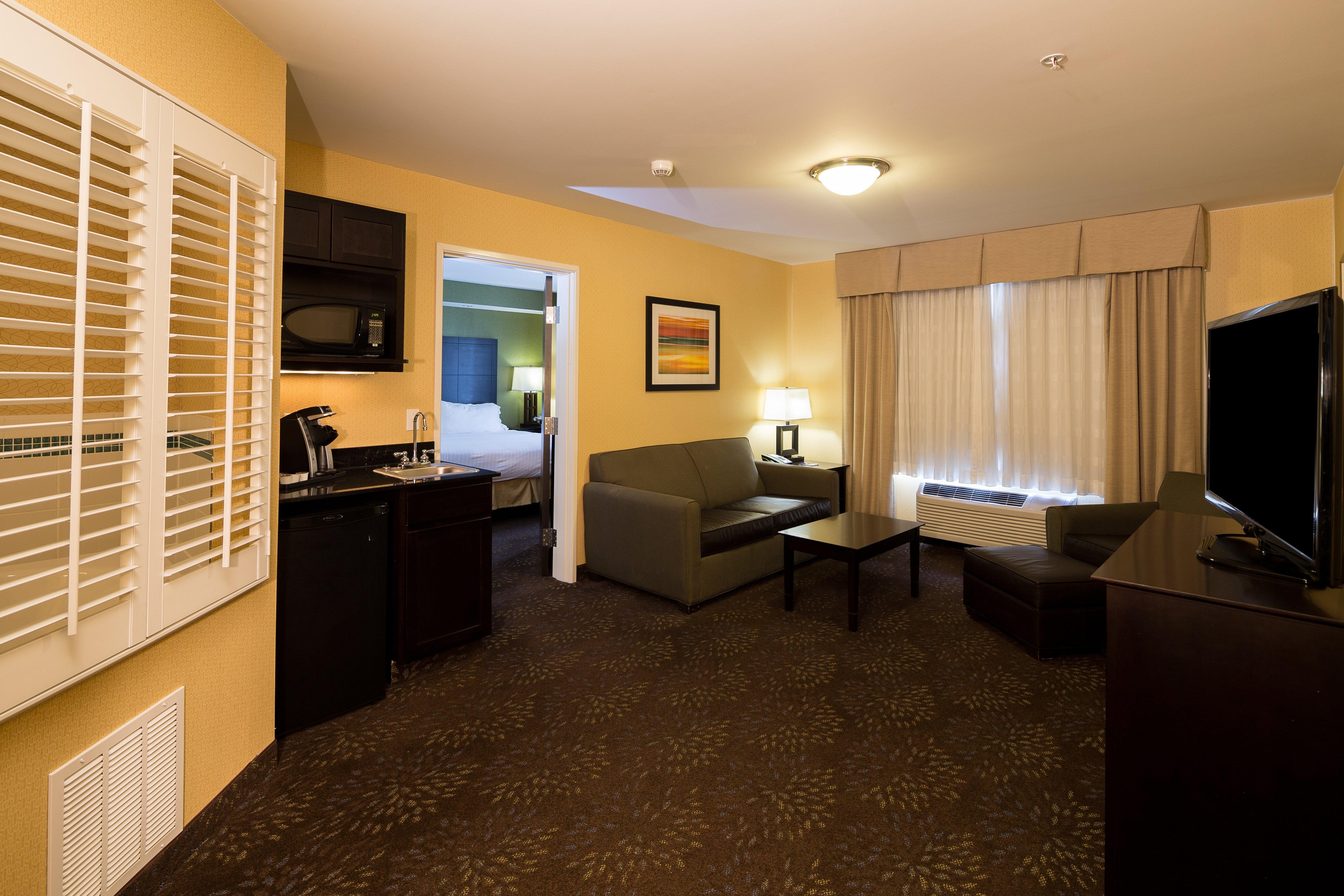 Holiday Inn Express And Suites Detroit North-Troy By Ihg Eksteriør bilde