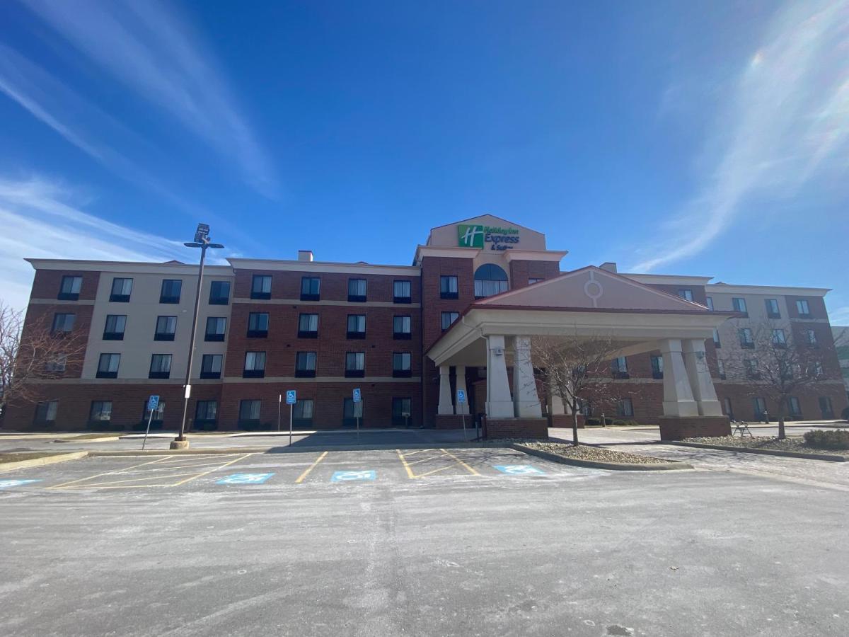 Holiday Inn Express And Suites Detroit North-Troy By Ihg Eksteriør bilde